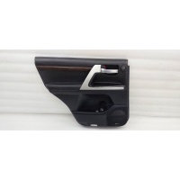 Обшивка двери Toyota Land Cruiser VDJ200 2016 6764060R5025