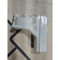 Бачок расширительный 217114U000, 217114U00A на Nis Nissan 217114U000 217114U000