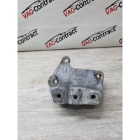Кронштейн КПП Volkswagen Jetta 6 2012 1K0199117A