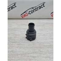 Фланец системы охлаждения Volkswagen Jetta 6 2012 3B0122291B