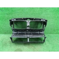 Воздуховод радиатора BMW 5er F10 F11 (2013-2017) Bmw Параметр: Модель 2013 51647332892