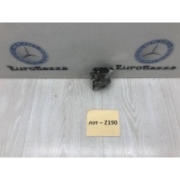 Замок капота Mercedes W201 Mercedes W201 C 1982-1993 A2018800860