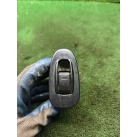 Кнопка стеклоподъемника переднего правого Kia Shuma 2000