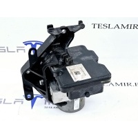 Блок ABS Tesla Model 3 2019 1044745-00,1103541-00,1188741-50