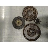 Комплект сцепления Volkswagen Passat B5 1996-2000 1998 058141031E