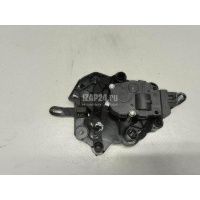 Моторчик заслонки отопителя Mercedes Benz W205 2014 2058307400