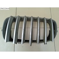 Решетка радиатора левая BMW X6 E71 2008-2014 ,X5 E70 2006-2013 51137171395