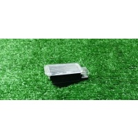 плафон салонный Audi A4 (B8) 2007-2015 2010 4B0947415