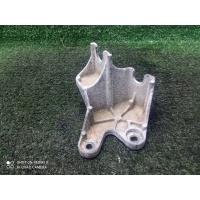 кронштейн крепления тросов кпп Opel Zafira B (2005-2012) 55354120