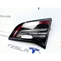 Фонарь крышки багажника правый Tesla Model 3 2019 1077402-00,1077404-00,1502089-00,1077402-96