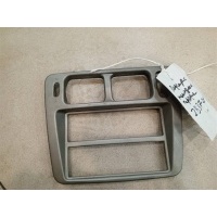 Накладка торпедо Mitsubishi Pajero iO 1998-2007 2001 MR789162