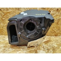 корпус воздушногo фильтра Audi A4 B9 2016 8W0133837H