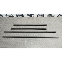 Уплотнитель двери Chrysler PT Cruiser 2000-2010 4724767AD, 4724766AD, 4724782AF, 4724783AF