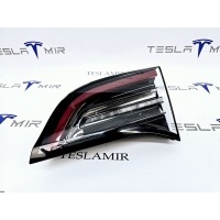 Фонарь крышки багажника правый Tesla Model 3 2019 1077402-00,1077404-00,1502089-00,1077402-96