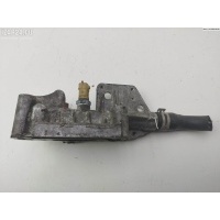Фланец (тройник) системы охлаждения Opel Astra H 2004 90467873