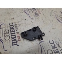кронштейн бачка расширительного Audi Q7 2005-2015 2012 7L0121093A