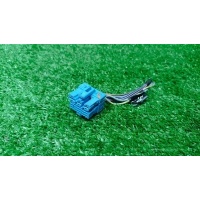 разъем Audi 8d0937713