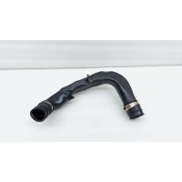 Патрубок интеркулера Toyota Land Cruiser VDJ200 2016 1789051010
