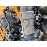 Корпус масляного фильтра Volkswagen Golf 4 2001 038115389B, 038115466