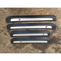 Накладка порога внутренняя Audi Q7 4L 2011 4L0853373