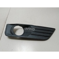 Решетка в бампер правая Ford Focus II (2005 - 2008) 1366989