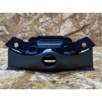 кронштейн (крепление) Audi A4 B9 2016 8W0853231,8W0853140