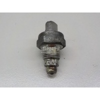 Датчик включения заднего хода Toyota HiAce H100 (1995 - 2004) 8421012040