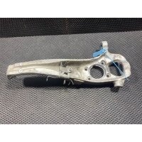 кулак поворотный правый Volkswagen Touareg 2 2014 7P0407246A