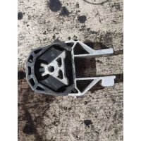 Подушка крепления двигателя Ford Focus 3 2011