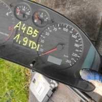Спидометр часы audi a4 b5 1.9 tdi 8d0919861a