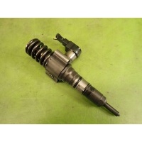 Насос - форсунка volkswagen passat b6 2.0 tdi 2006 год 03g130073s