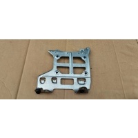 Крепление усилителя burmester мерседес е класса w213 a2135452440