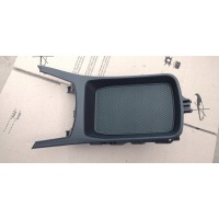 Зарядное устройство индукционная renault captur ii 283423096r состояние как новая