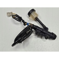 Насос тормозной задняя rsv 02 - 05 rsv mille 98 - 03
