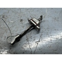 Ограничитель открывания двери передней Peugeot 107 2006