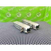 Кронштейн усилителя бампера Audi A6 C6 Avant Quattro 2005 4F0807134, 4F0807134, 4F0807133