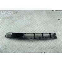 Решетка (заглушка) в бампер Перед. Лев. Volkswagen Passat B5 1999 3B0853677A