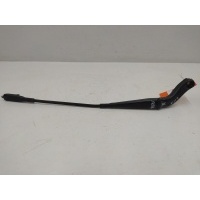 Щеткодержатель (поводок стеклоочистителя, дворник) Mercedes B (W245) 2007 A1698200240