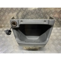 Консоль Chrysler Voyager IV 2001-2007 Минивэн 2003 5009048
