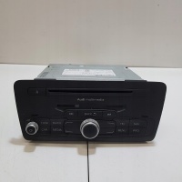 Радио заводские компакт - диск audi a1 8x0035180d