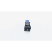 Кнопка курсовой устойчивости Toyota Camry 70 2021 8498833100