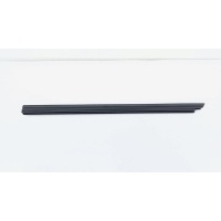 Уплотнитель стекла двери Toyota Camry 70 2021 6817133112, 68171-33110, 68171-33111