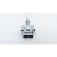Реле топливного насоса Toyota Camry 70 2021 8957142010