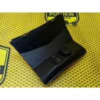 Накладка консоли Nissan Qashqai J11 2018 681044CM0A