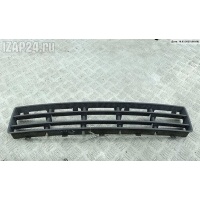 Решетка (заглушка) в бампер Перед. Volkswagen Golf-4 2000 1J0853677D