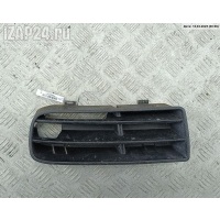 Решетка (заглушка) в бампер Перед. Лев. Volkswagen Golf-4 2000 1J0853665B