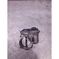 Заслонка дроссельная Renault Duster 2018 161203668R