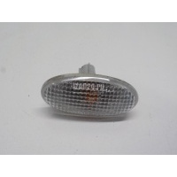 Повторитель на крыло белый Mazda Mazda 5 (CR) (2005 - 2010) GJ6A51120C