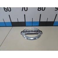 Эмблема на крышку багажника Nissan Pathfinder (R51) (2005 - 2014) 90891EB300