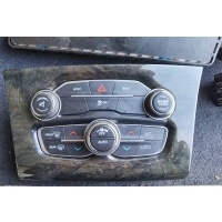 Chrysler 300c 2020 radioodtwarzacze